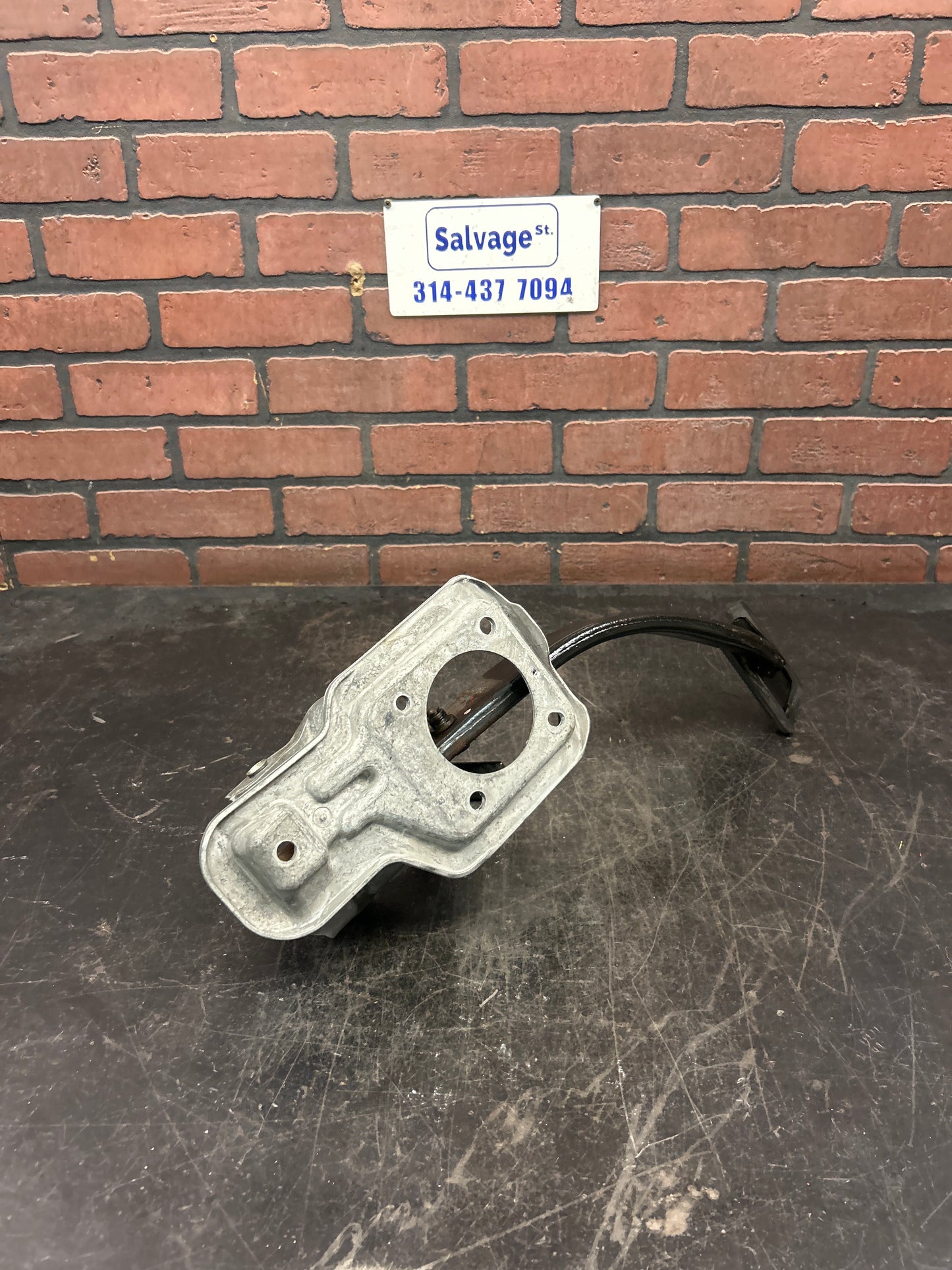 2016 JEEP GRAND CHEROKEE NON ADJUSTABLE BRAKE STOP PEDAL OEM