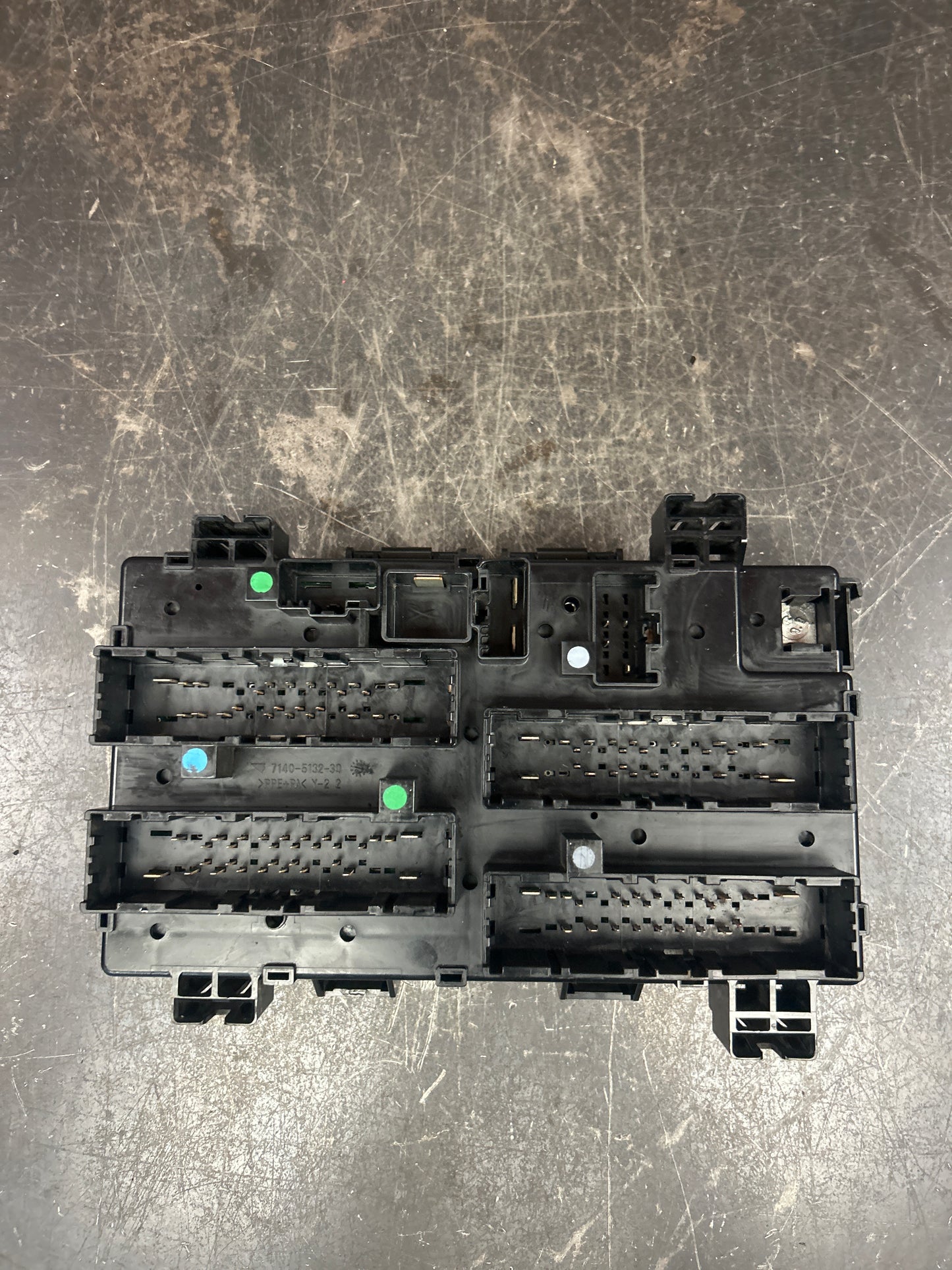 OEM 2016-2017 Jeep Grand Cherokee Overland 5.7 6.4 TIPM Fuse Box Control Module