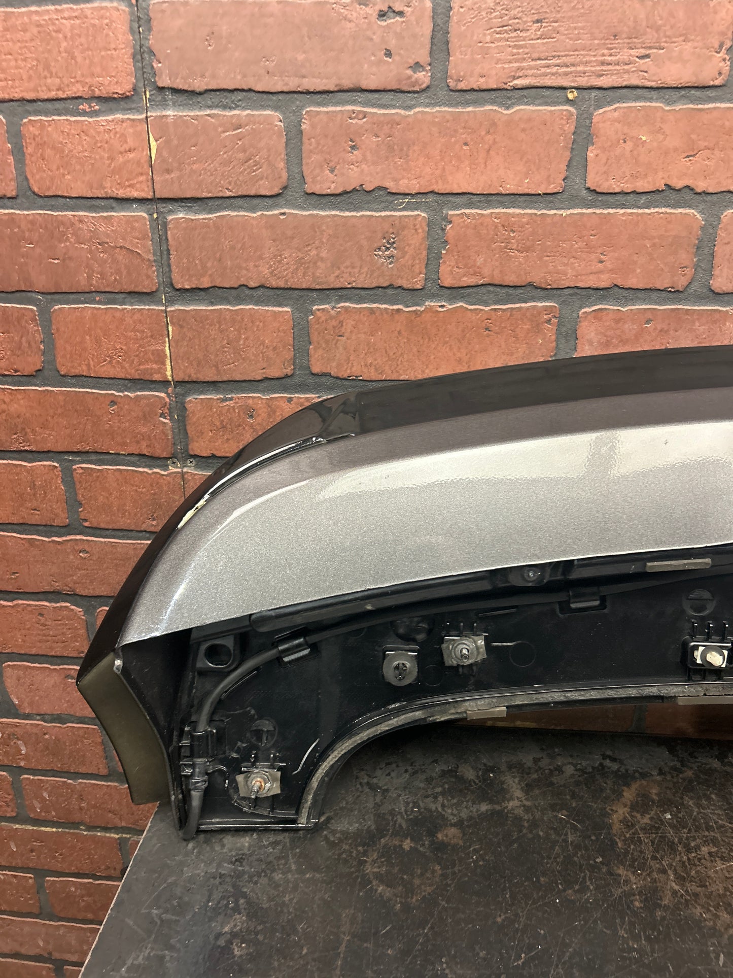 2014 - 2021 Jeep Grand Cherokee Liftgate Back Door Spoiler & Light OEM