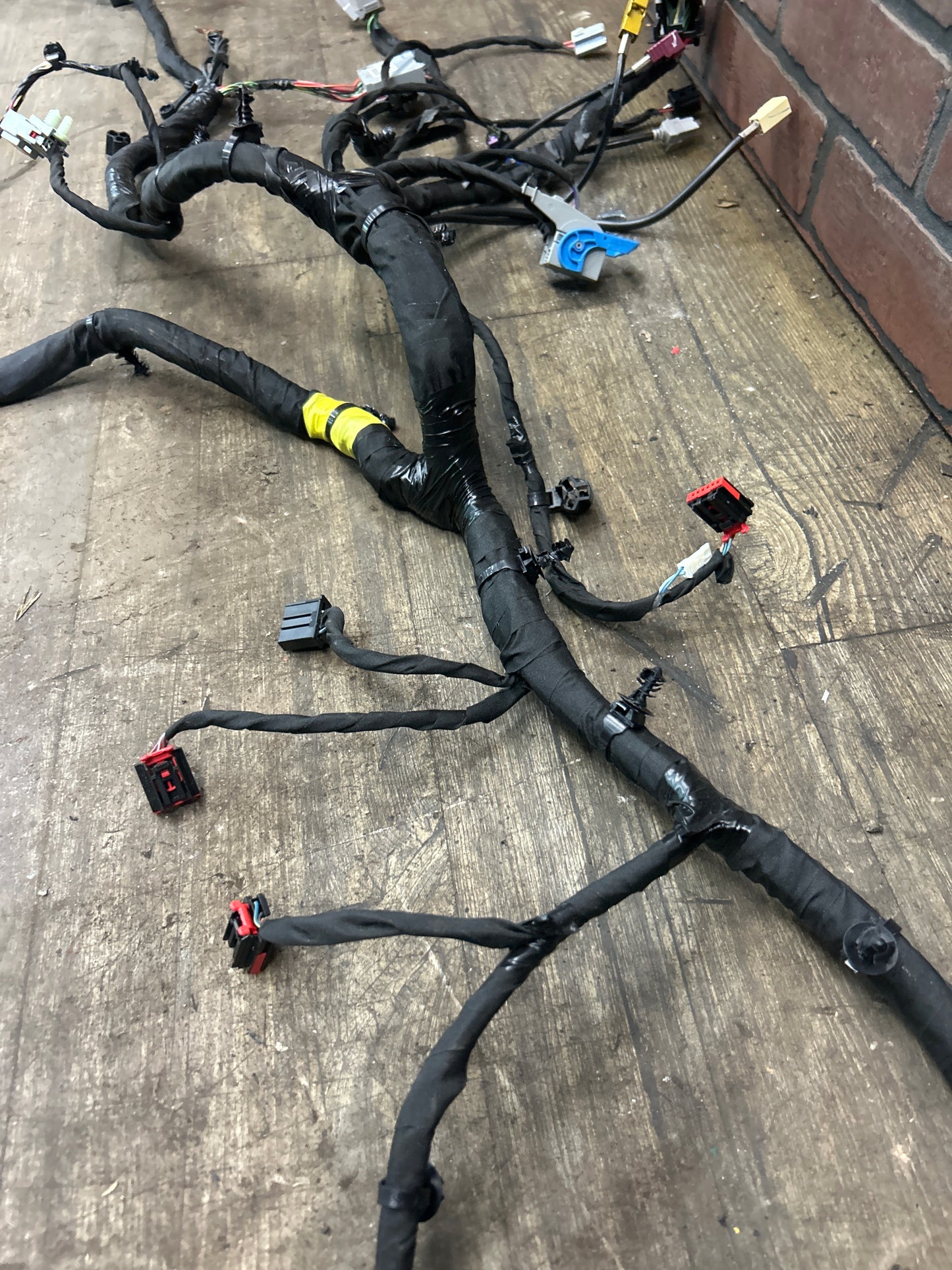 2016 Jeep Grand Cherokee SRT Dash Wiring Harness Instrument Panel OEM