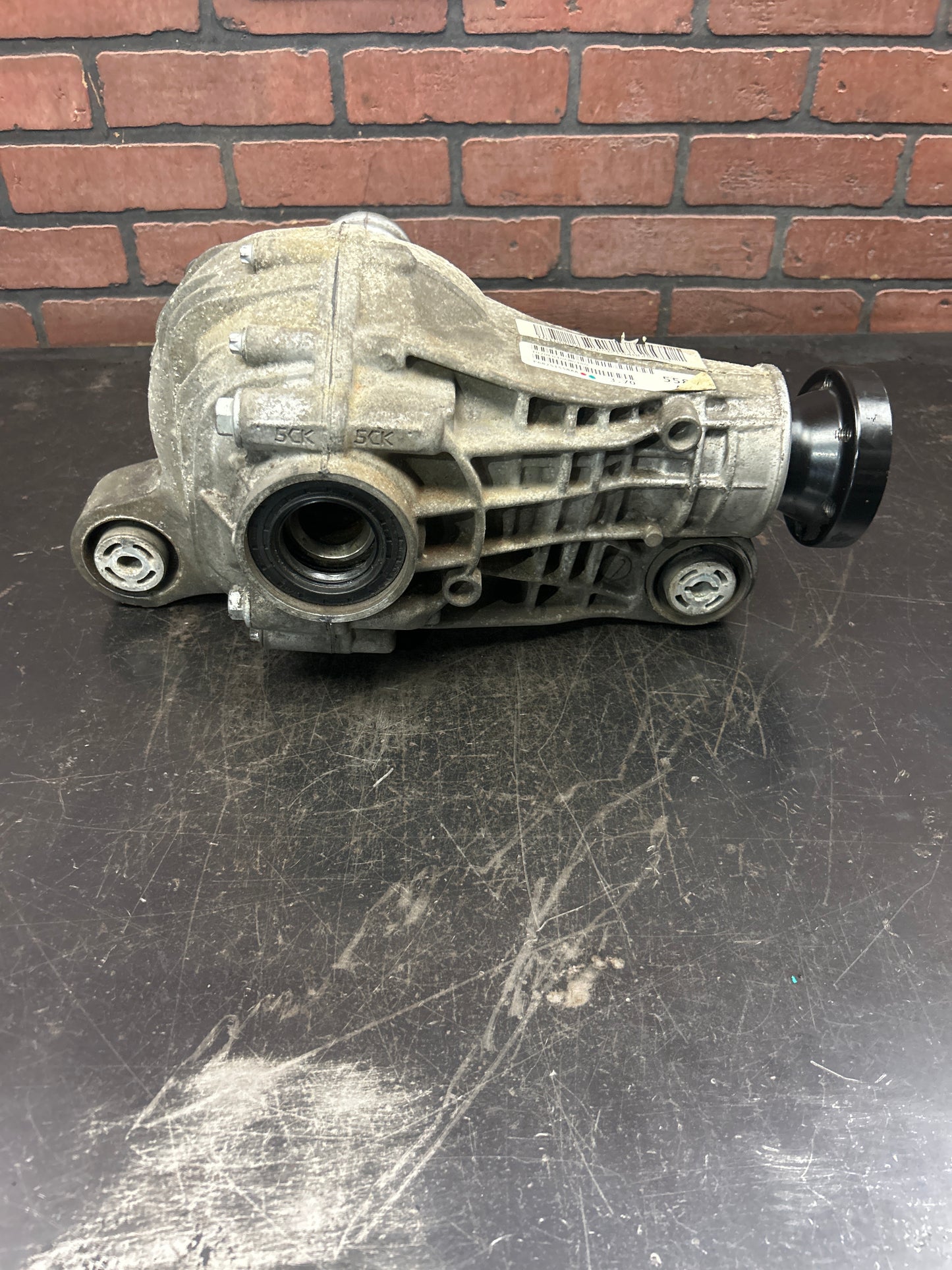 2016-2017 JEEP GRAND CHEROKEE SRT 6.4L OEM FRONT DIFFERENTIAL 3.70 68251558AA