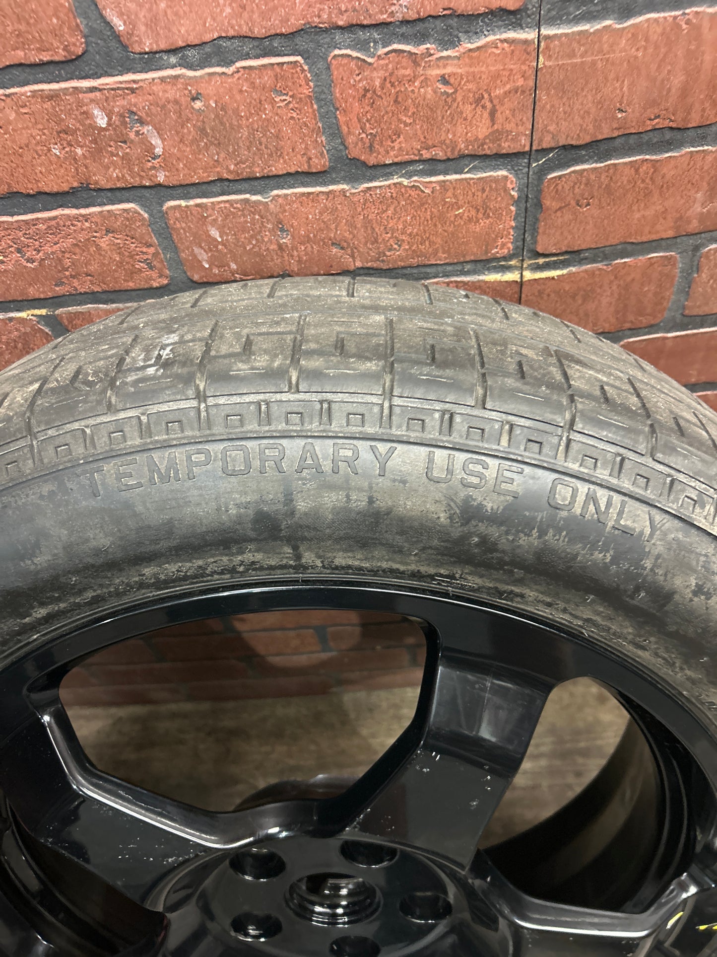 2011-2022 Jeep Grand Cherokee Spare Tire/wheel 68363402AB