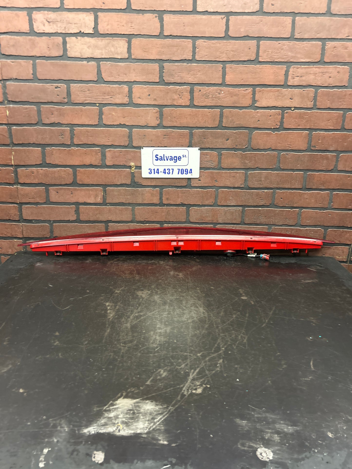 02-13 Cadillac Escalade EXT Pickup Truck Third Brake Light 3rd Tail Lamp OEM