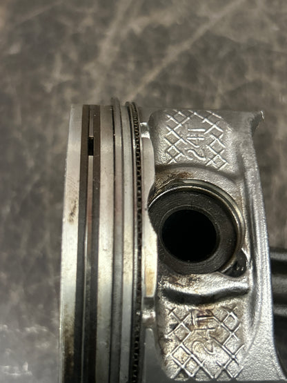 2008-2009 Dodge Caliber SRT4 Left Side Mahle 87.4 mm Piston