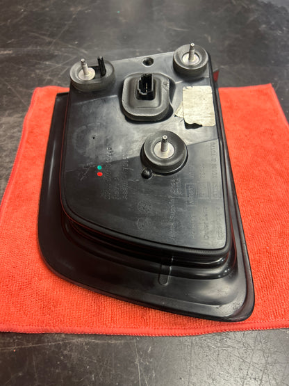 2011-2014 Dodge Charger Right Passenger Side Led Tail Light Lamp Assembly Oem