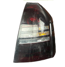 05-07 Chrysler 300 Passenger Rear Brake Stop Tail Light Assembly OEM 04805854AC