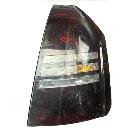 05-07 Chrysler 300 Passenger Rear Brake Stop Tail Light Assembly OEM 04805854AC