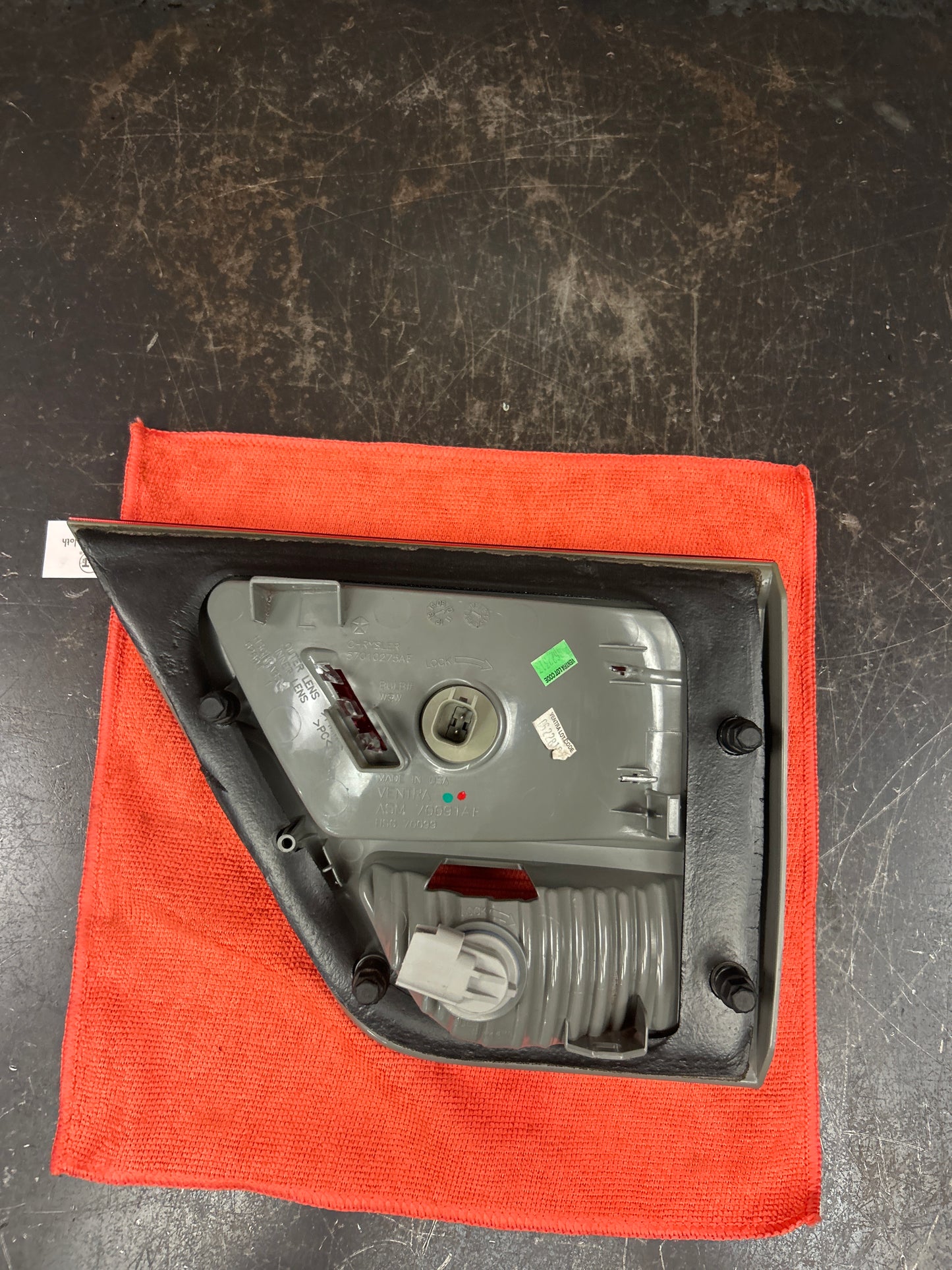 2018-2022 Jeep Grand Cherokee Driver Left Side Tail light Mopar OEM 57010275AF