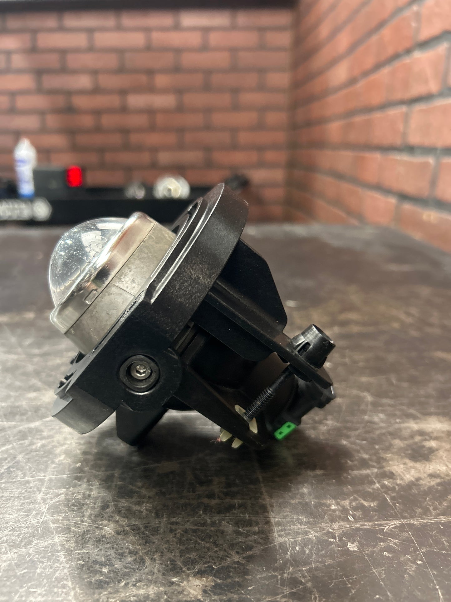 2015-2023 CHARGER CHALLENGER 300 FRONT FOG LIGHT LAMP ASSEMBLY OEM
