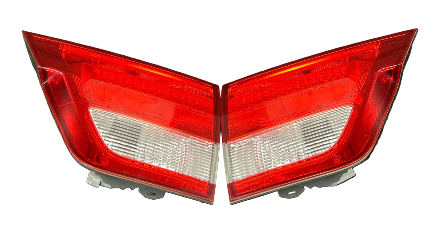 2011-2013 JEEP GRAND CHEROKEE LEFT RIGHT SIDE INNER TAIL LIGHT SET PAIR OEM