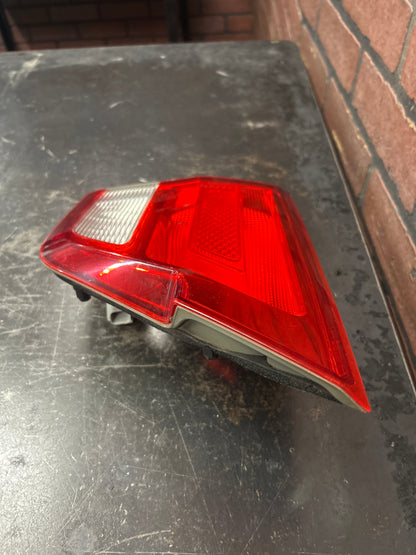 2011-2013 JEEP GRAND CHEROKEE LEFT RIGHT SIDE INNER TAIL LIGHT SET PAIR OEM