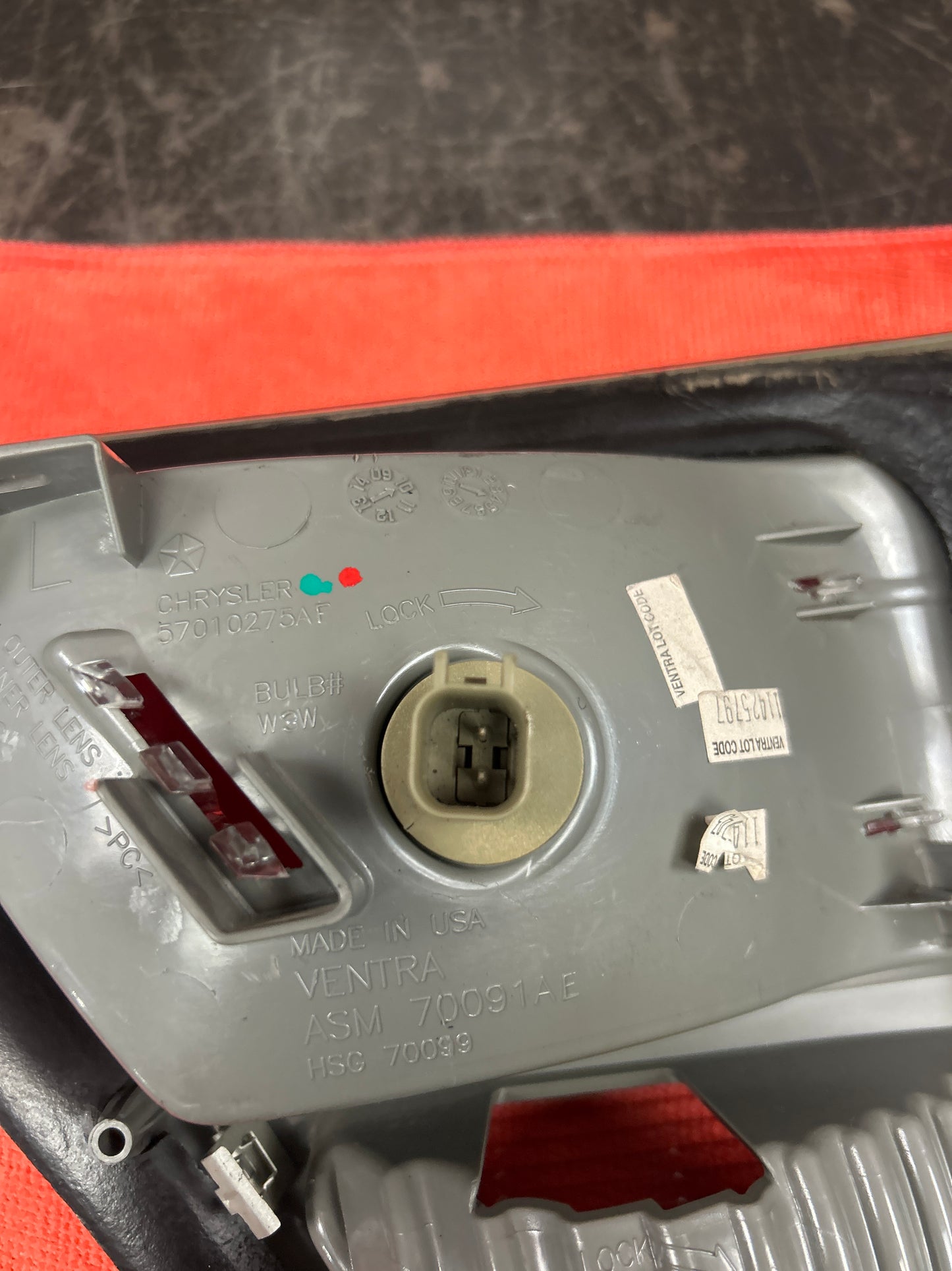 2011-2013 JEEP GRAND CHEROKEE LEFT RIGHT SIDE INNER TAIL LIGHT SET PAIR OEM