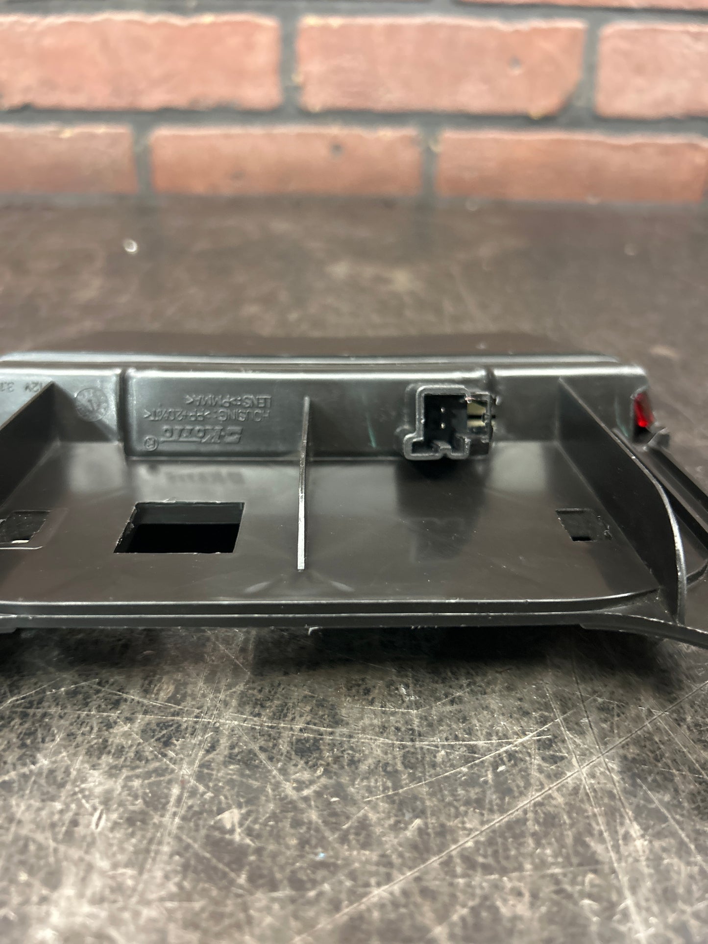 2008-2023 Dodge Challenger 3rd Third Brake Light Avoidance Stop Lamp 05028782AD