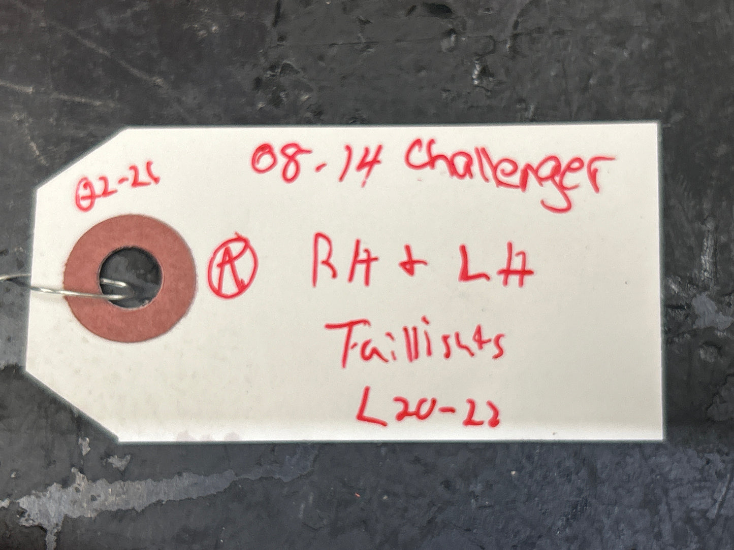 2008-2014 Dodge Challenger SRT8 OEM Left Right Taillight Lamp Set Pair