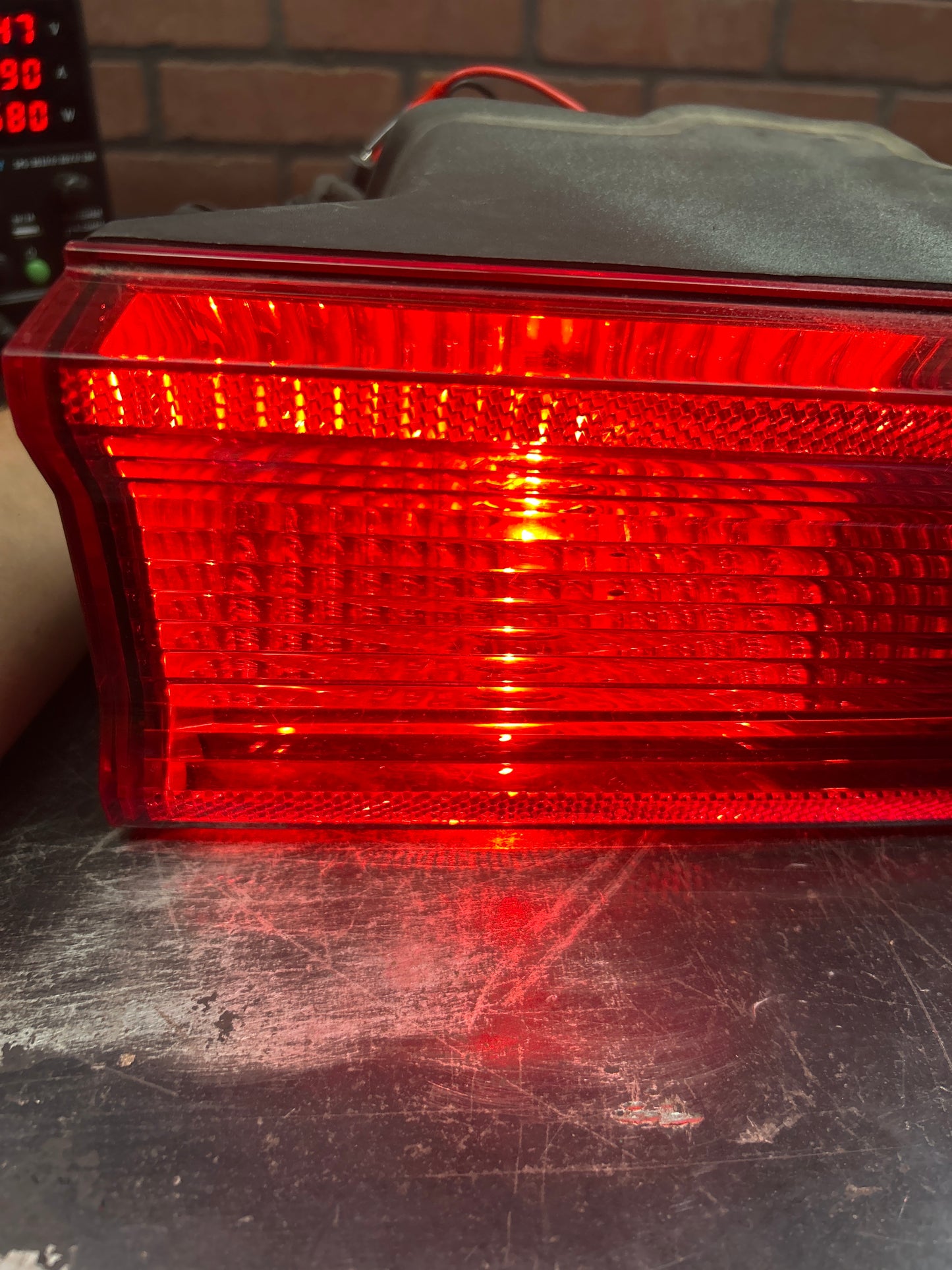 2008-2014 Dodge Challenger SRT8 Left Right Tail Light Lamp Set Pair OEM