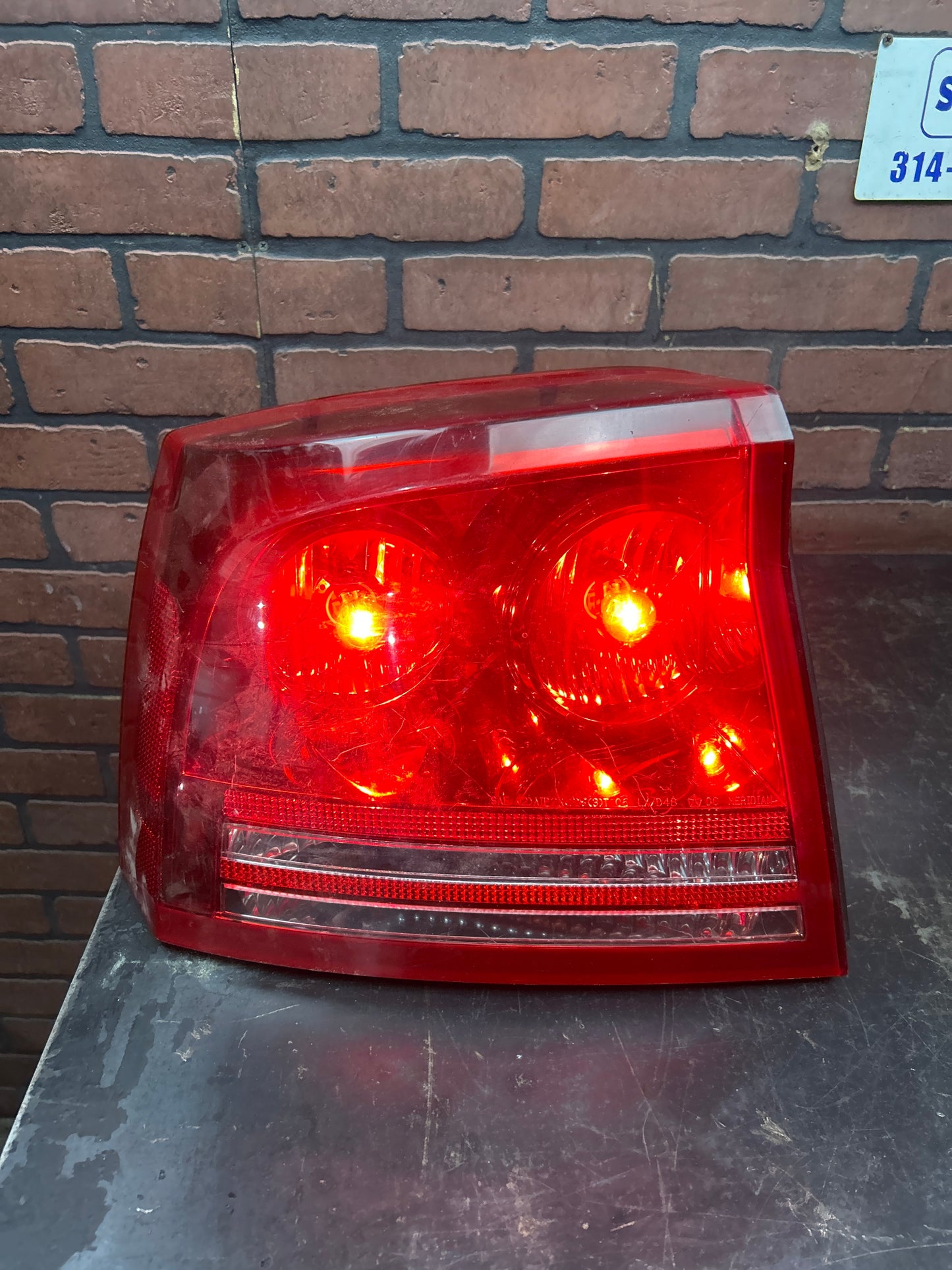 2006 2007 2008 Dodge Charger Rear Left Driver Side Tail Light Lamp Assembly OEM