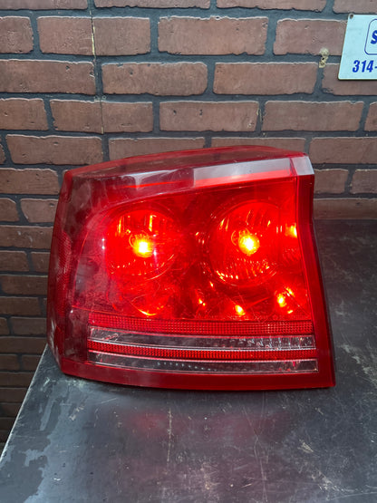 2006 2007 2008 Dodge Charger Rear Left Driver Side Tail Light Lamp Assembly OEM