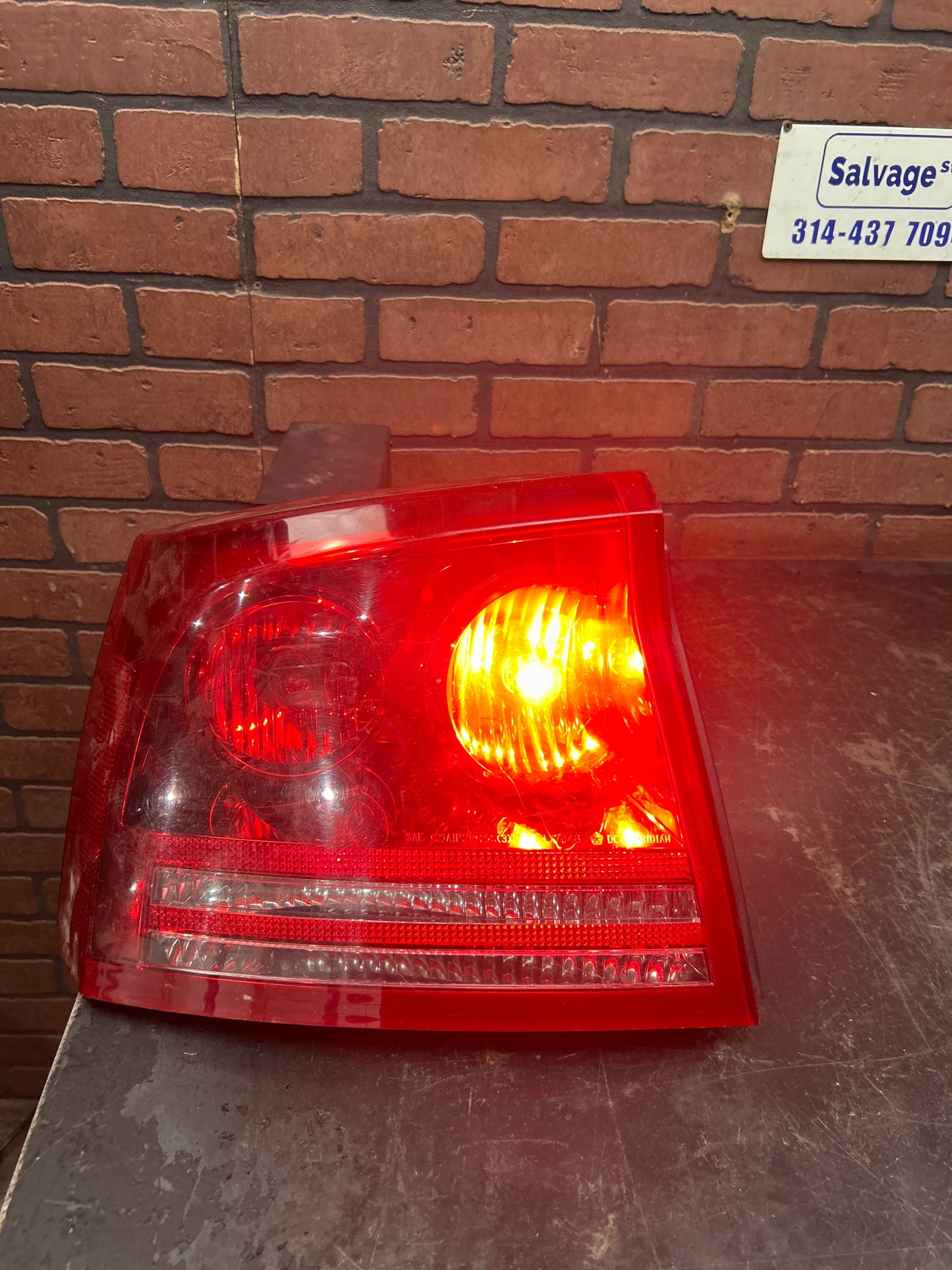 2006 2007 2008 Dodge Charger Rear Left Driver Side Tail Light Lamp Assembly OEM