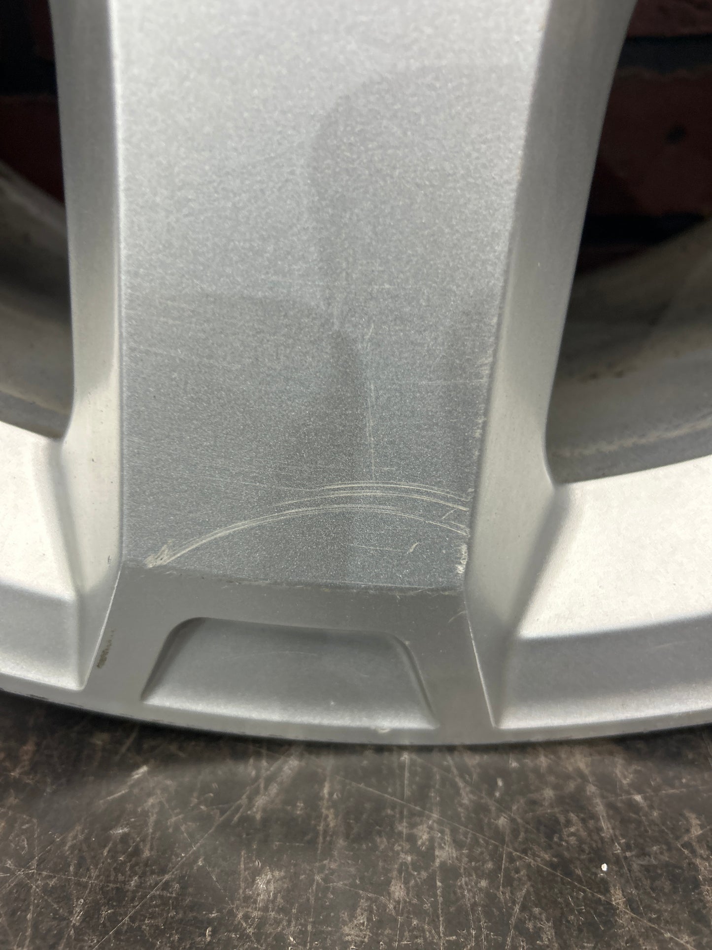 2007-2017 GMC Acadia Outlook 18” 18x7.5 OEM Wheel Rim Assembly Factory Silver