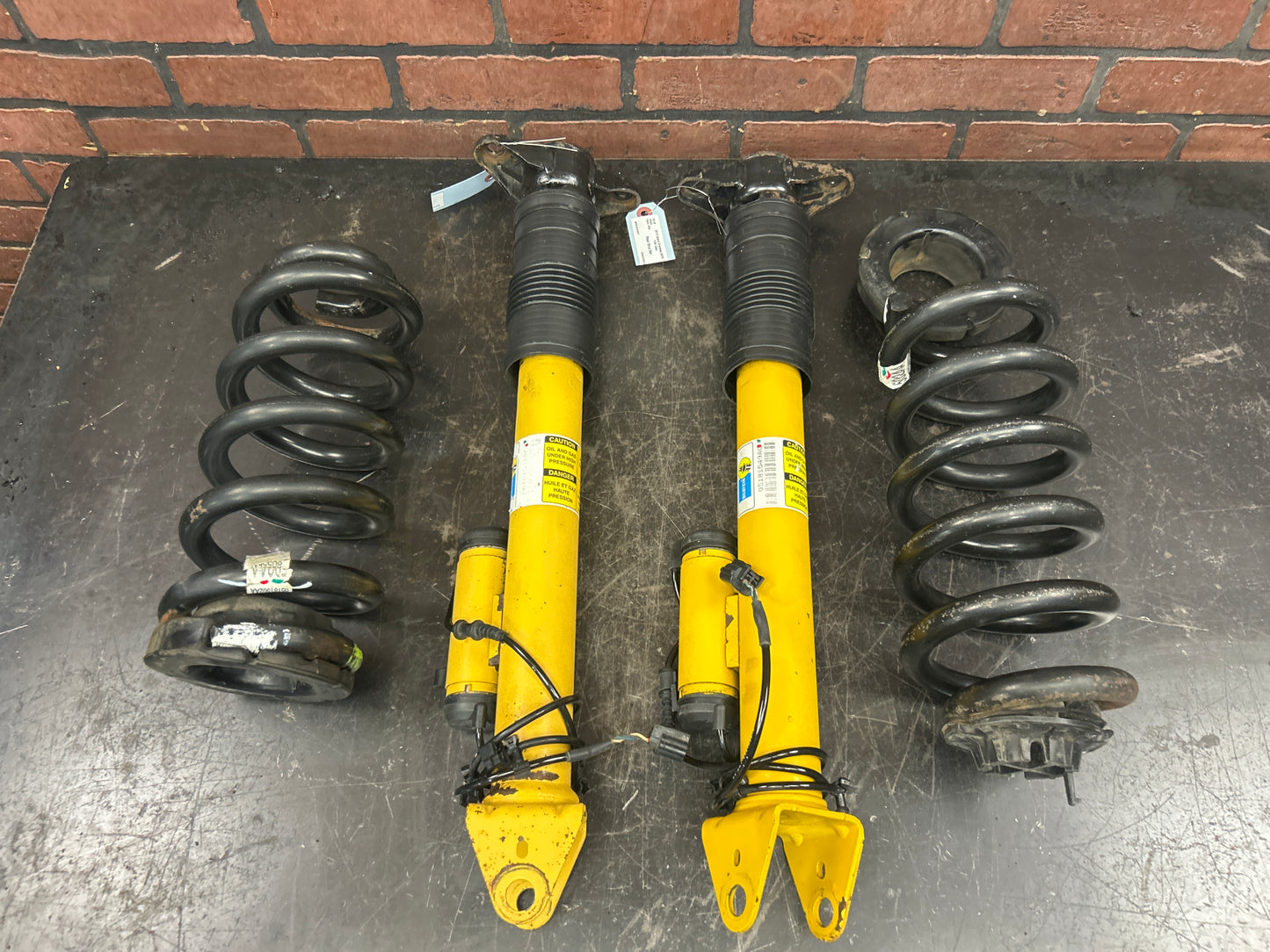 12-15 JEEP GRAND CHEROKEE WK2 SRT8 OEM ACTIVE REAR ABSORBER STRUT SHOCK SET