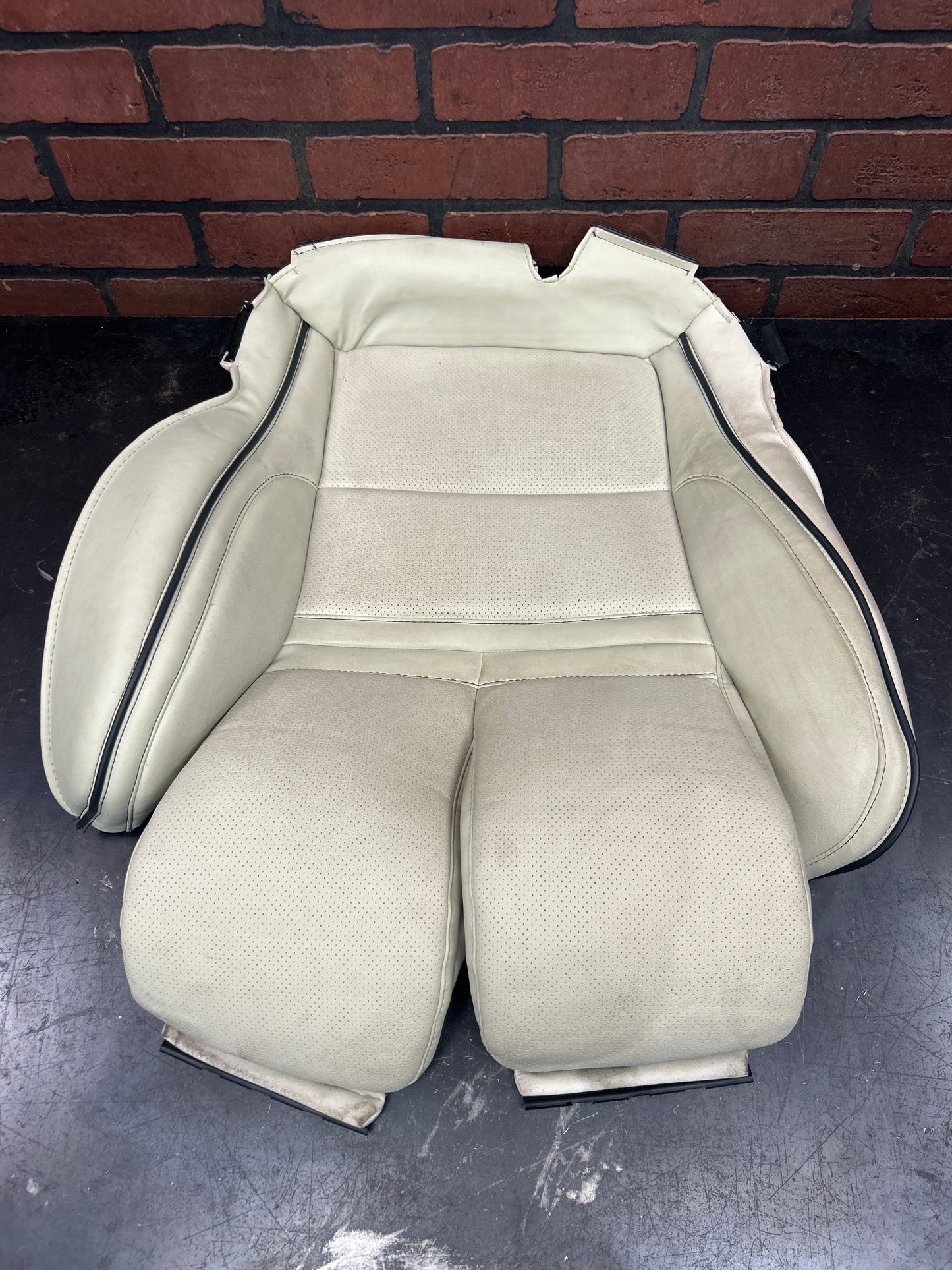 2018-2021 Navigator OEM Black Label Remake Style Front Left Seat Cushion Cover