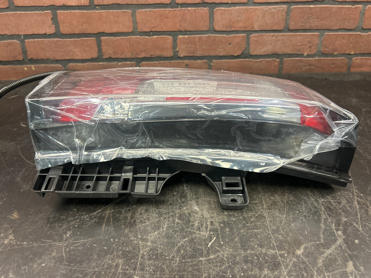 Tail Light For 2015-2020 GMC Yukon / Yukon XL Driver Left Side Brake Lamp