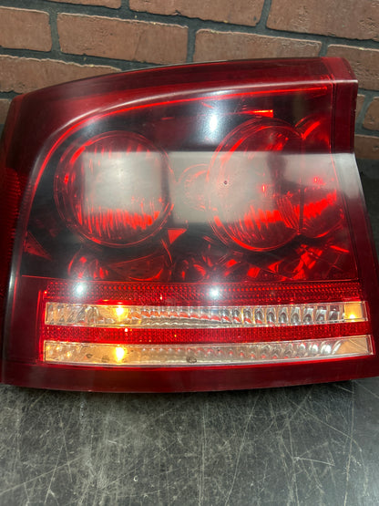 2006 2007 2008 DODGE CHARGER REAR OUTER LH LEFT DRIVER SIDE TAIL LIGHT OEM