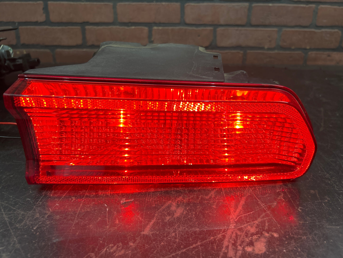 2008-2014 DODGE CHALLENGER SRT8 RIGHT LEFT SIDE TAILLIGHT LAMP SET PAIR OEM