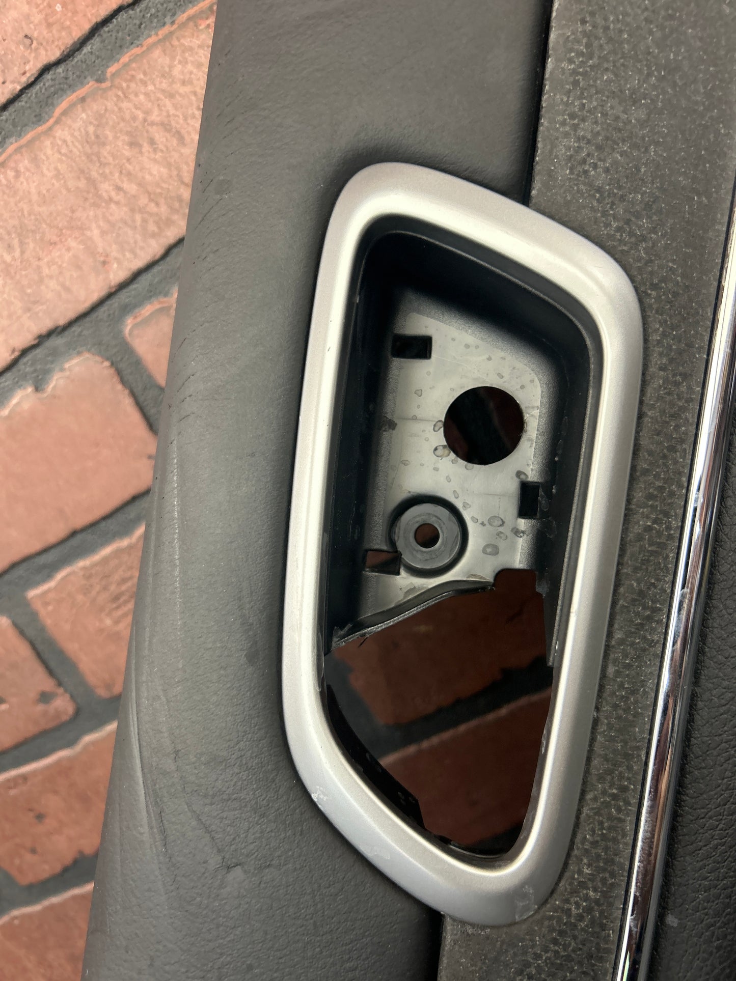 2011-2013 Jeep Grand Cherokee OEM Rear Driver Left Side Door Trim Panel
