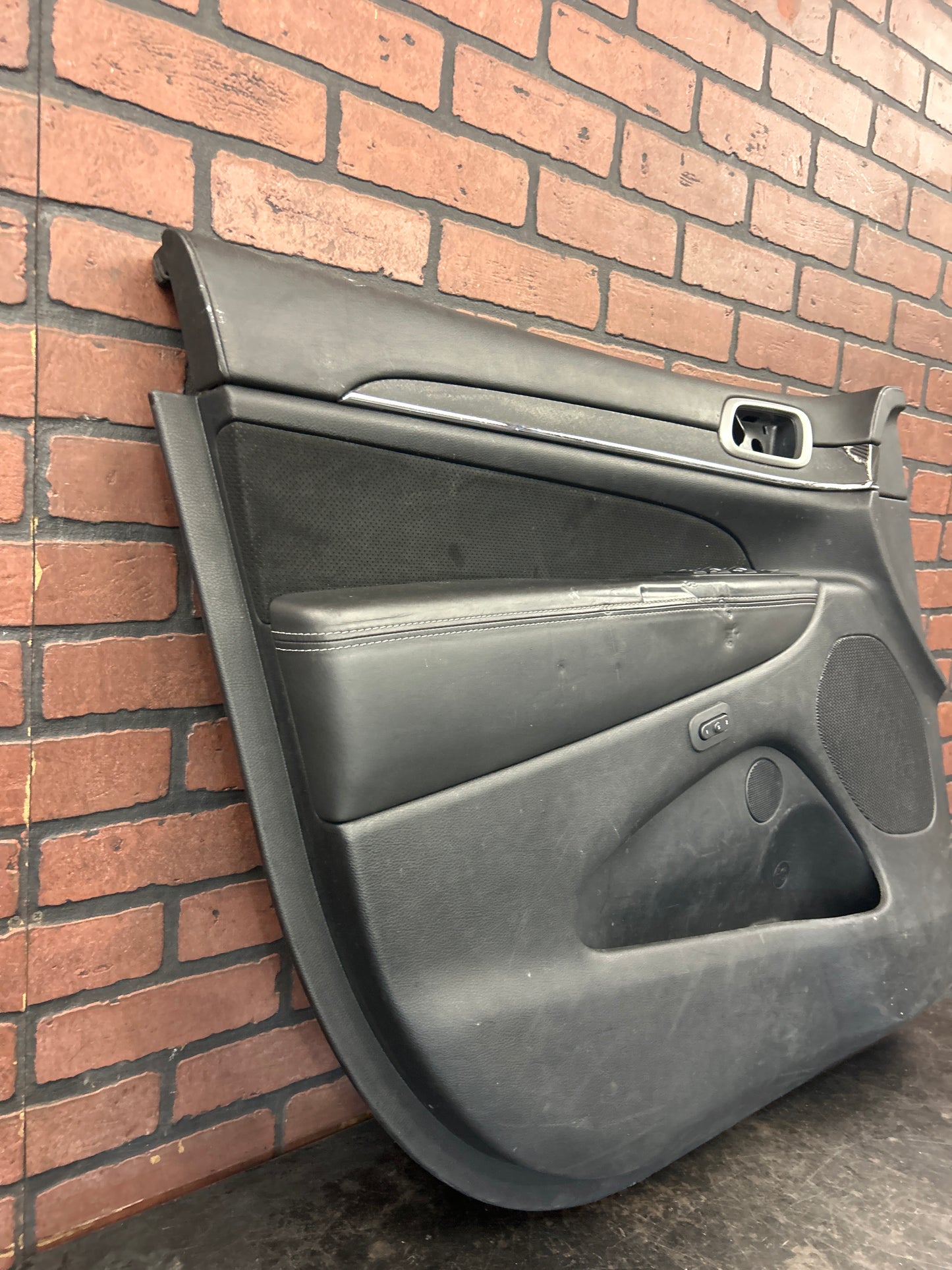 2011-2016 Grand Cherokee SRT Interior Front Driver Left Door Panel 1VL411X9AB