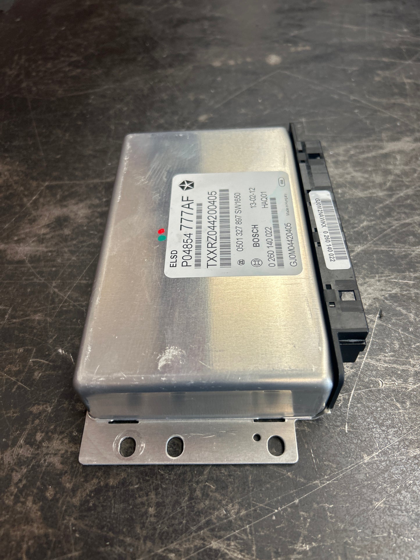 2011-2013 Jeep Grand Cherokee Differential Control Module 04854777AF OEM