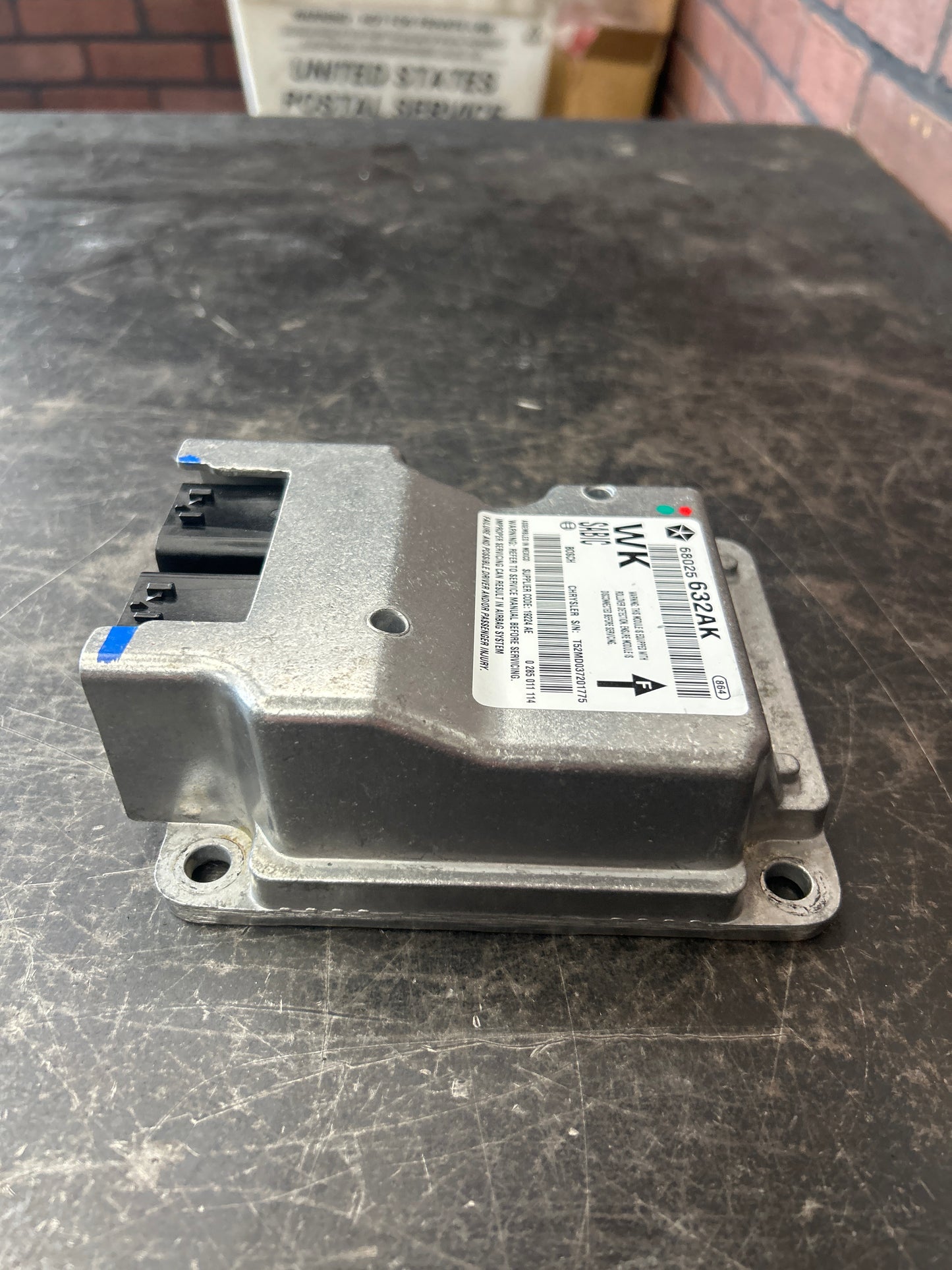 2011-2013 Jeep Grand Cherokee Occupant Restraint Control Module 68025632AK