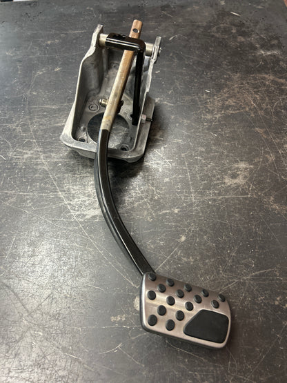 2011-2013 Jeep Grand Cherokee srt8 OEM Brake Pedal and Bracket 52124732ad