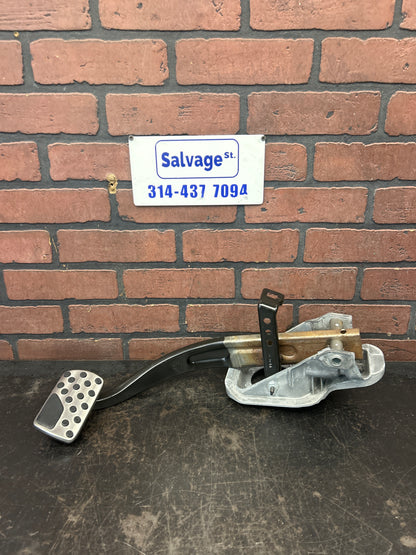 2011-2013 Jeep Grand Cherokee SRT8 Brake Pedal OEM MT33