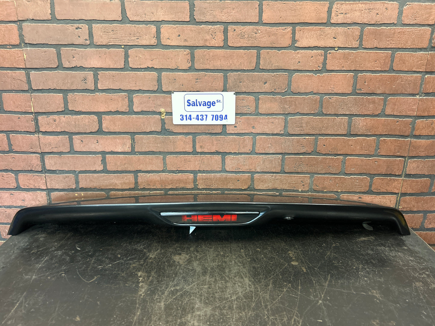 2011 - 2013 Jeep Grand Cherokee Rear Spoiler Trunk W/ 3rd Brake Light OEM