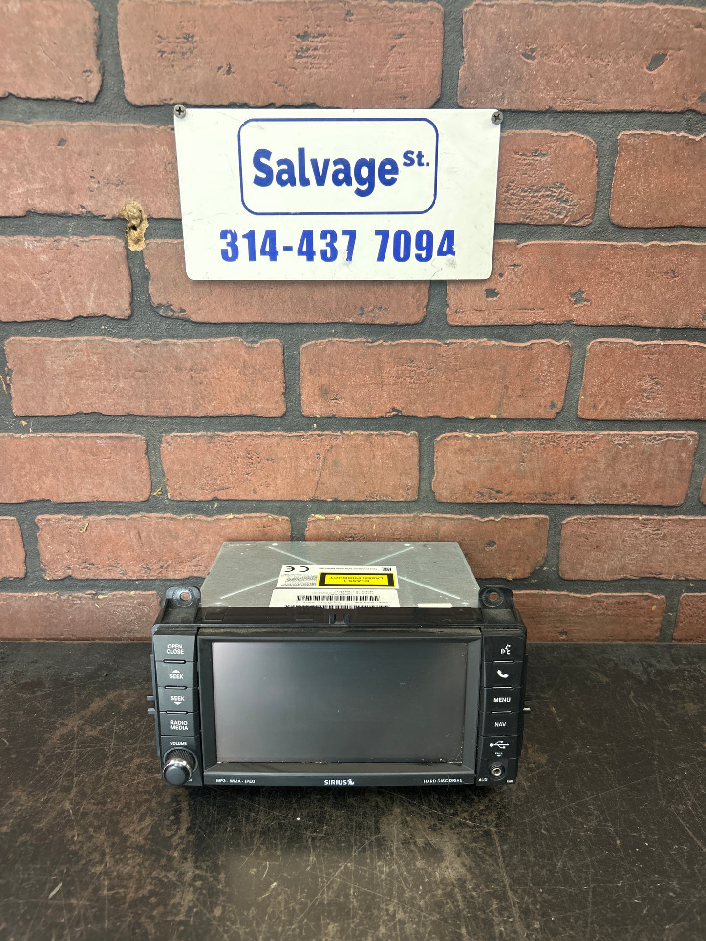 2011 - 2013 Jeep Grand Cherokee Tested Navigation Screen Radio Receiver OEM