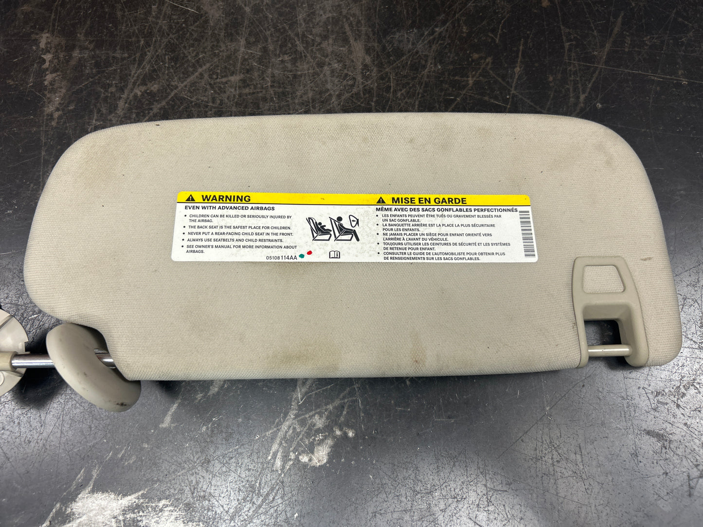 2011-2021 Jeep Grand Cherokee Dodge Durango Right Left Sun Visor Set Pair OEM