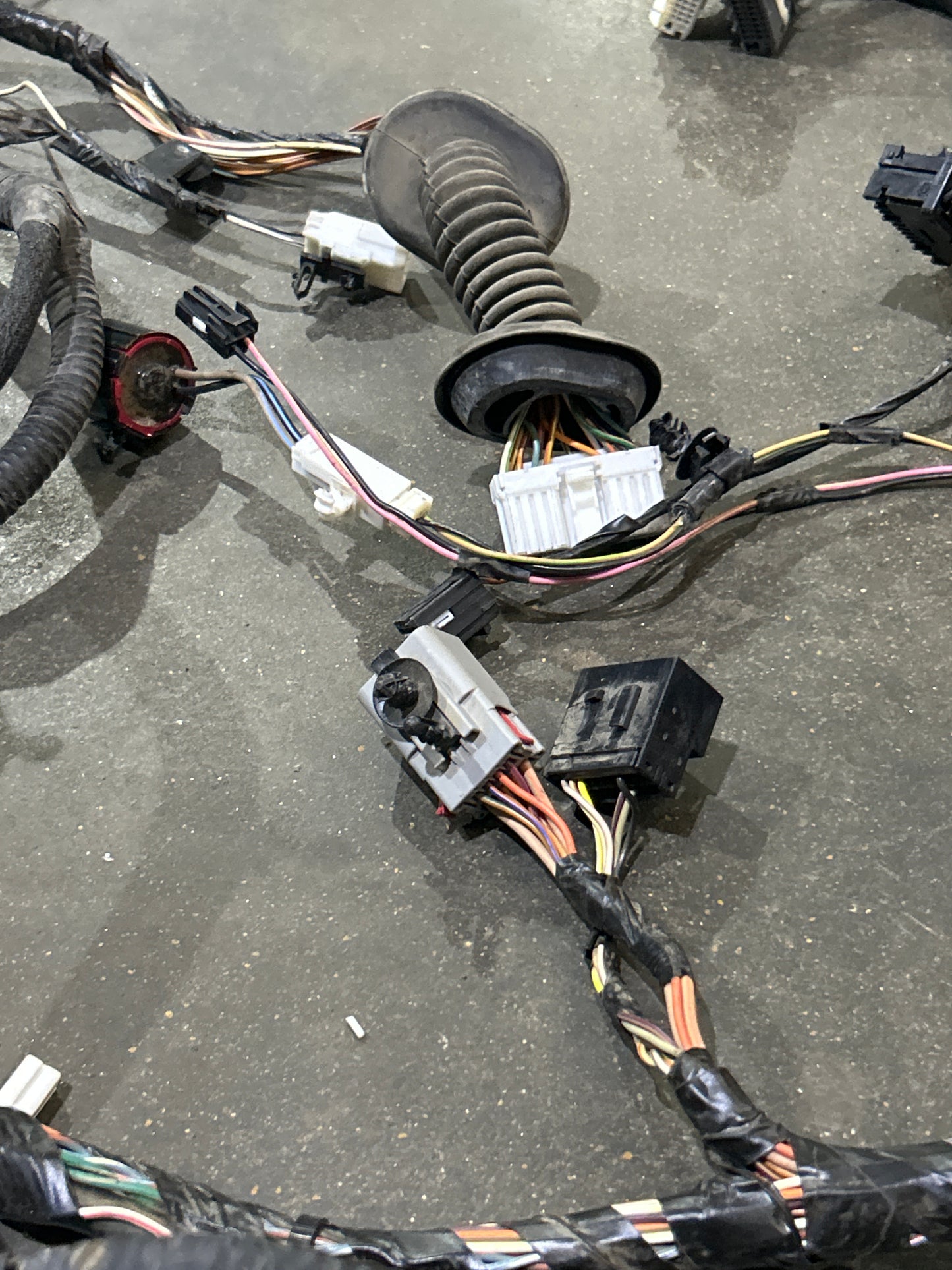 2012 JEEP GRAND CHEROKEE SRT8 6.4L OEM BODY WIRING WIRE HARNESS ASSEMBLY