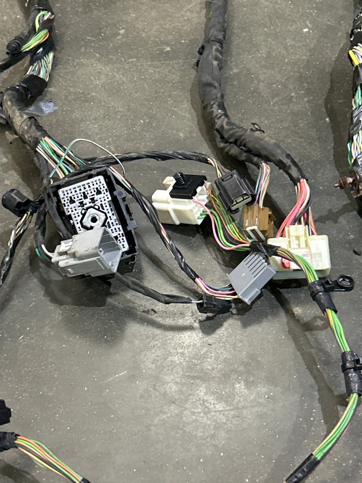 2012 JEEP GRAND CHEROKEE SRT8 6.4L OEM BODY WIRING WIRE HARNESS ASSEMBLY