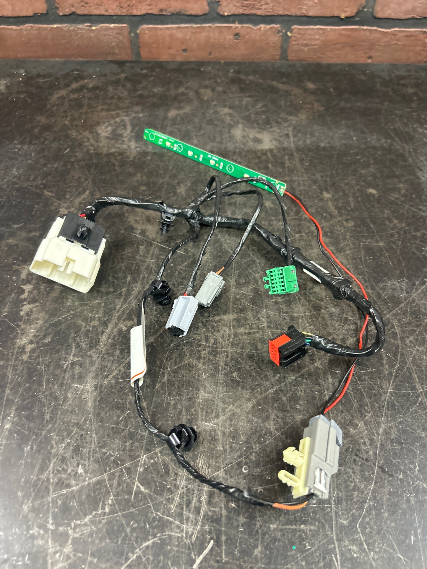 2012 Jeep Grand Cherokee SRT8 Center Console Wire Wiring Harness Assembly OEM