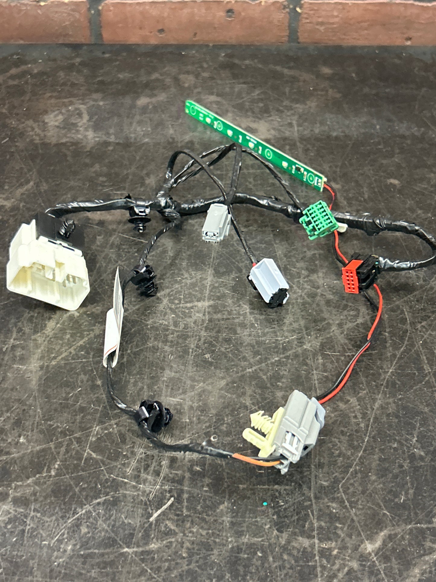 2012 Jeep Grand Cherokee SRT8 Center Console Wire Wiring Harness Assembly OEM