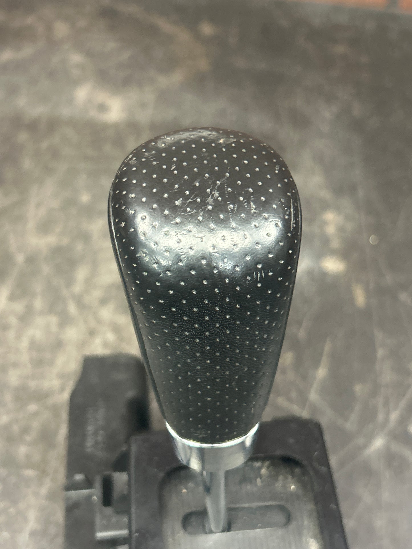 12-13 GRAND CHEROKEE DURANGO AUTO TRANS 6-SPEED FLOOR SHIFTER GEAR SELECTOR