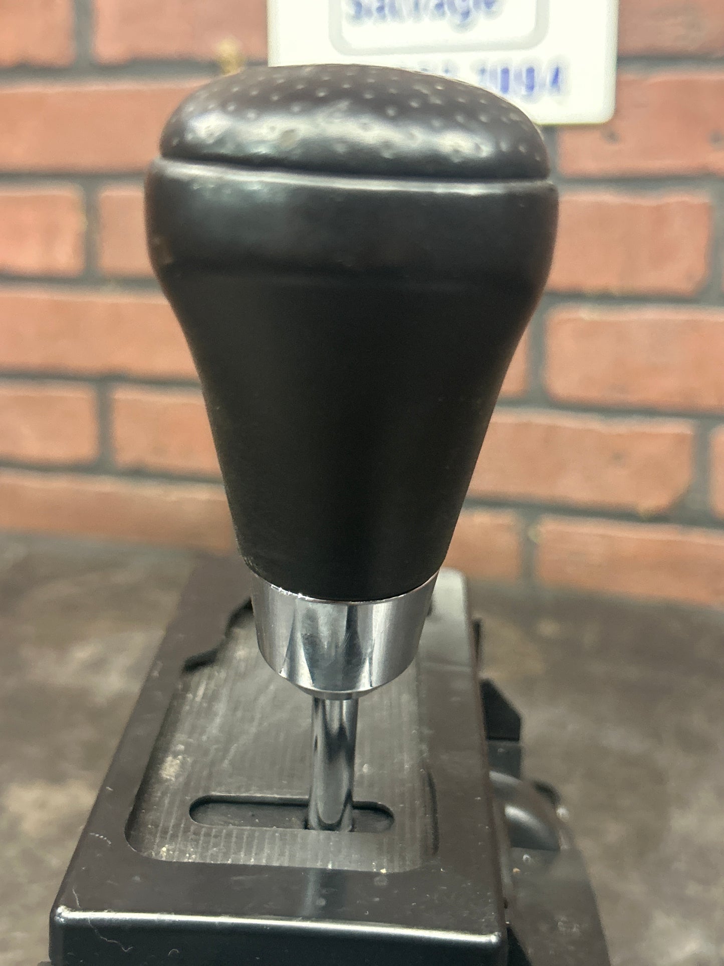 12-13 GRAND CHEROKEE DURANGO AUTO TRANS 6-SPEED FLOOR SHIFTER GEAR SELECTOR
