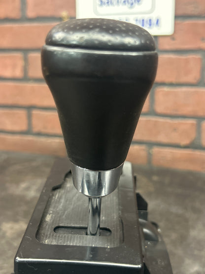 12-13 GRAND CHEROKEE DURANGO AUTO TRANS 6-SPEED FLOOR SHIFTER GEAR SELECTOR