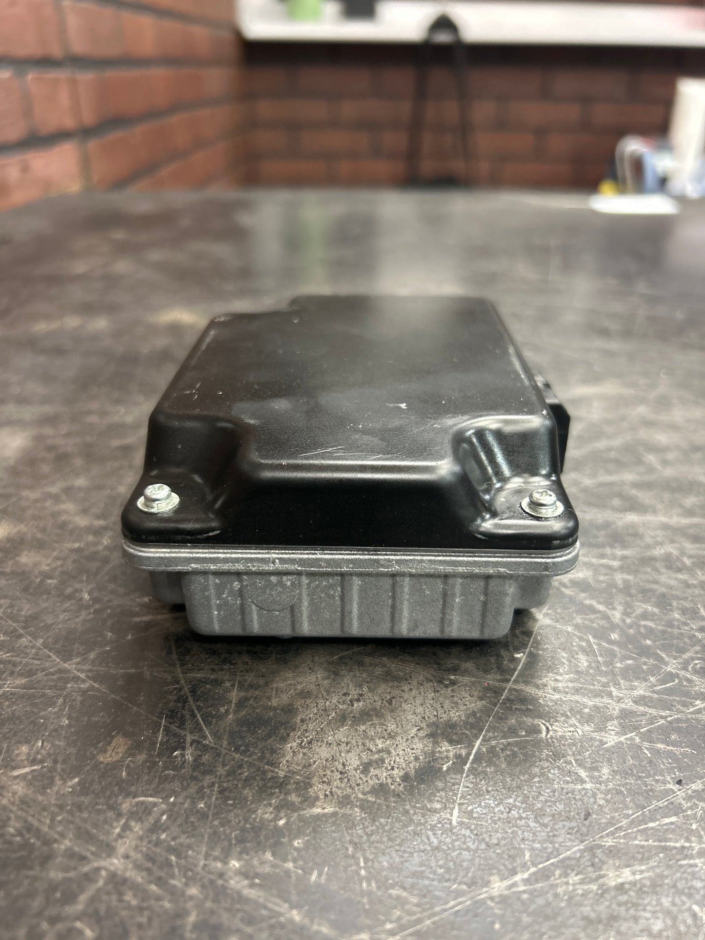 2011 - 2023 JEEP GRAND CHEROKEE POWER INVERTER CONVERTER MODULE 05026486AA OEM
