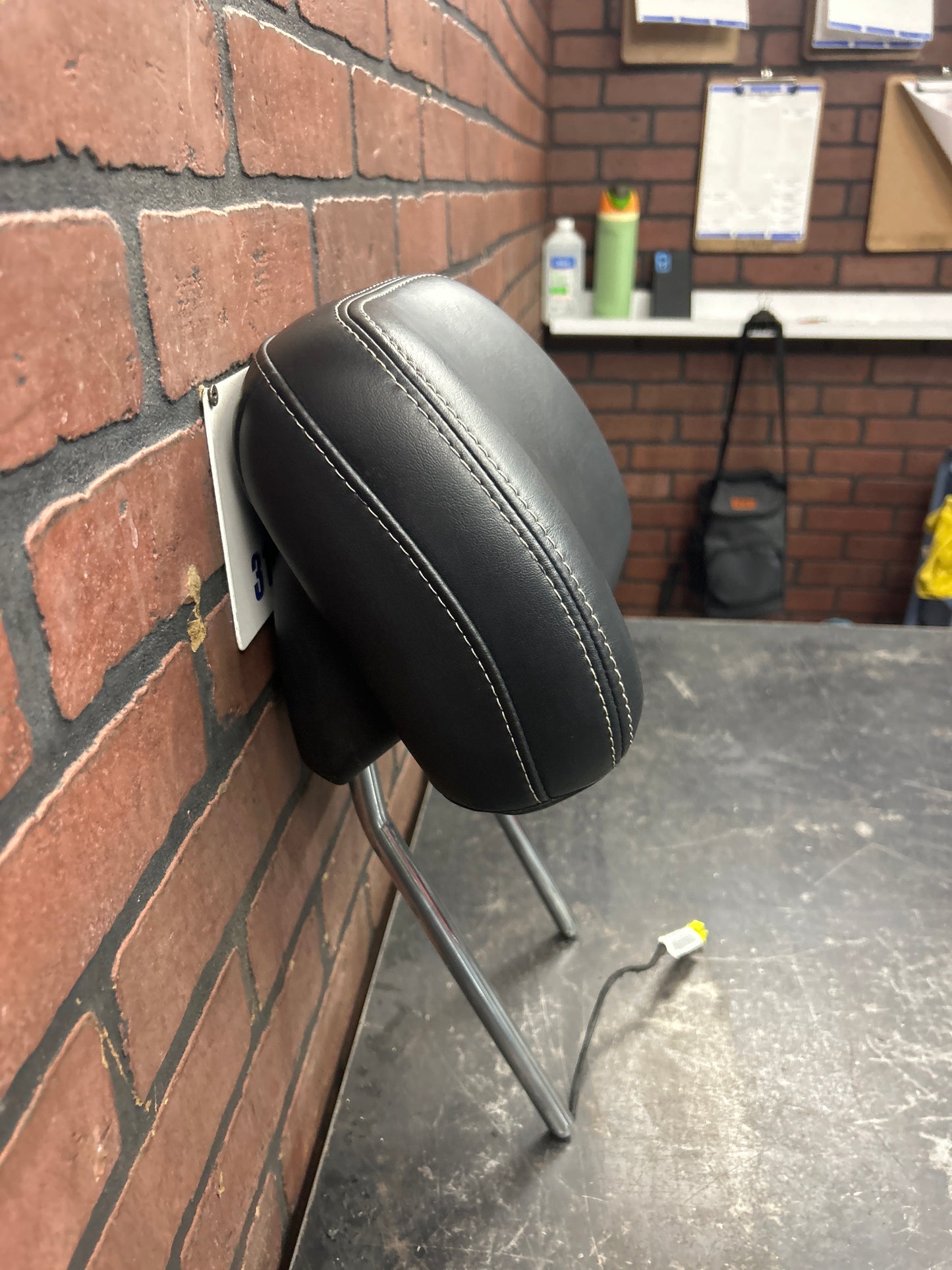 2011-2021 Jeep Grand Cherokee Durango Black Leather Front Seat Headrest OEM