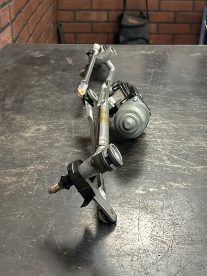 2011-2013 GRAND CHEROKEE FRONT WINDSHIELD WIPER TRANSMISSION LINKAGE MOTOR OEM