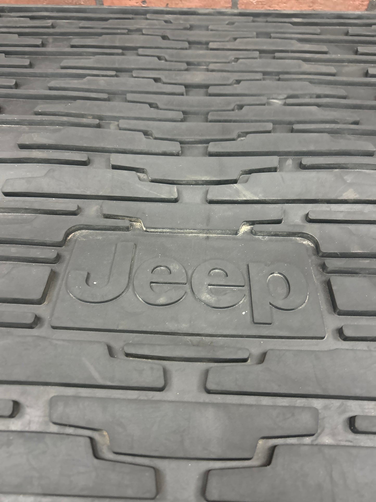 2011-2021 Jeep Grand Cherokee SRT8 Rear Trunk Cargo Area Rubber Mat Liner OEM