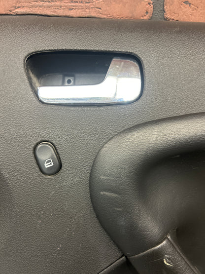07-08 PONTIAC SOLSTICE FRONT PASSENGER RH INTERIOR DOOR TRIM PANEL 25801535