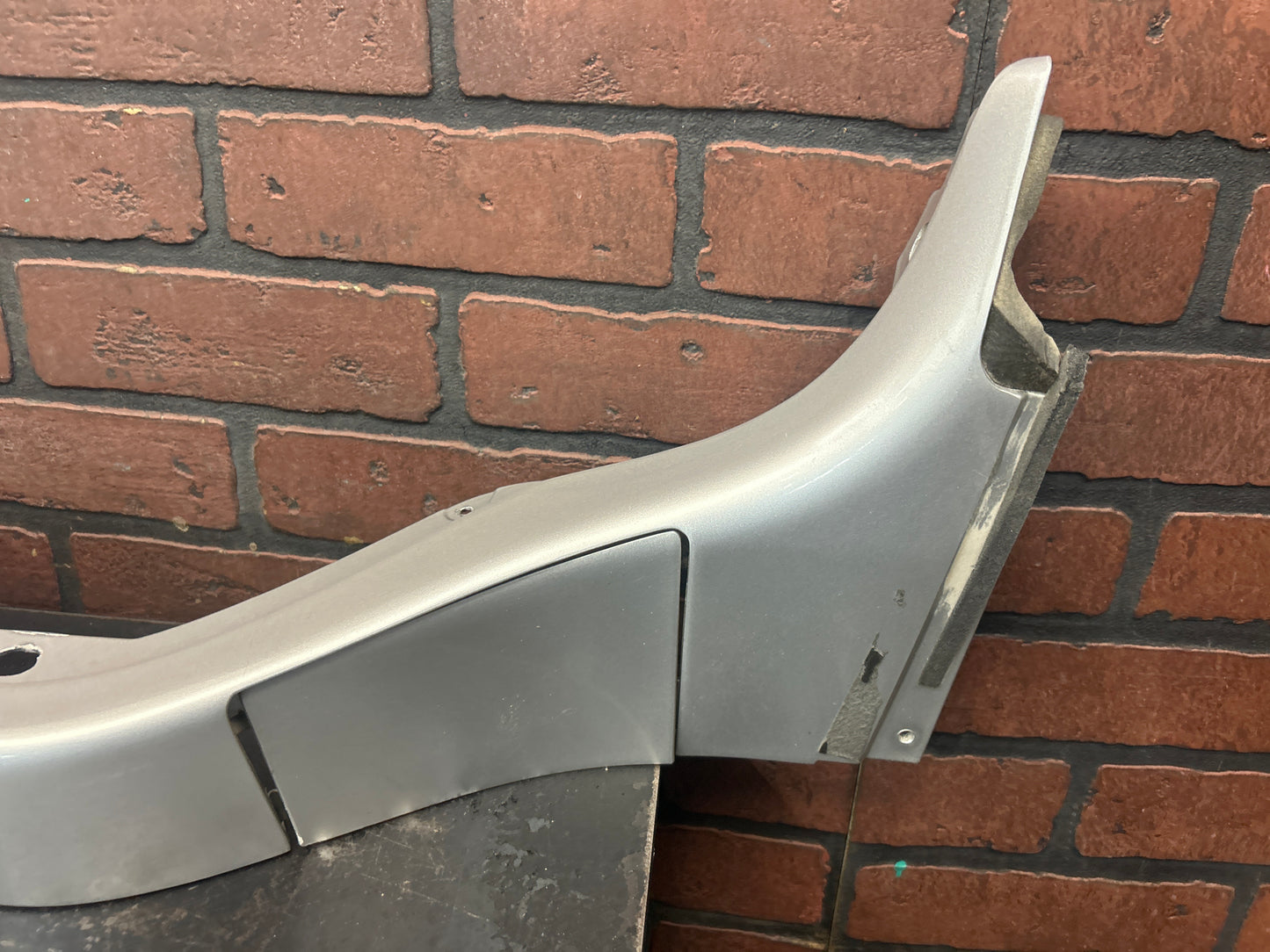 2006-2009 PONTIAC SOLSTICE OEM HEADREST TRIM BRACE SUPPORT TULIP PANEL ASSEMBLY